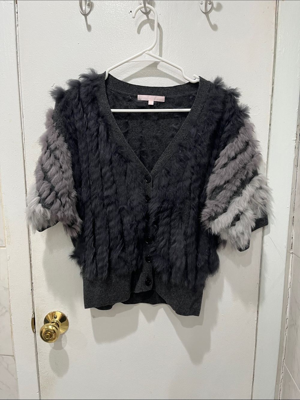 Women's Dark Gray Faux-Fur Trim V-Neck Cardigan